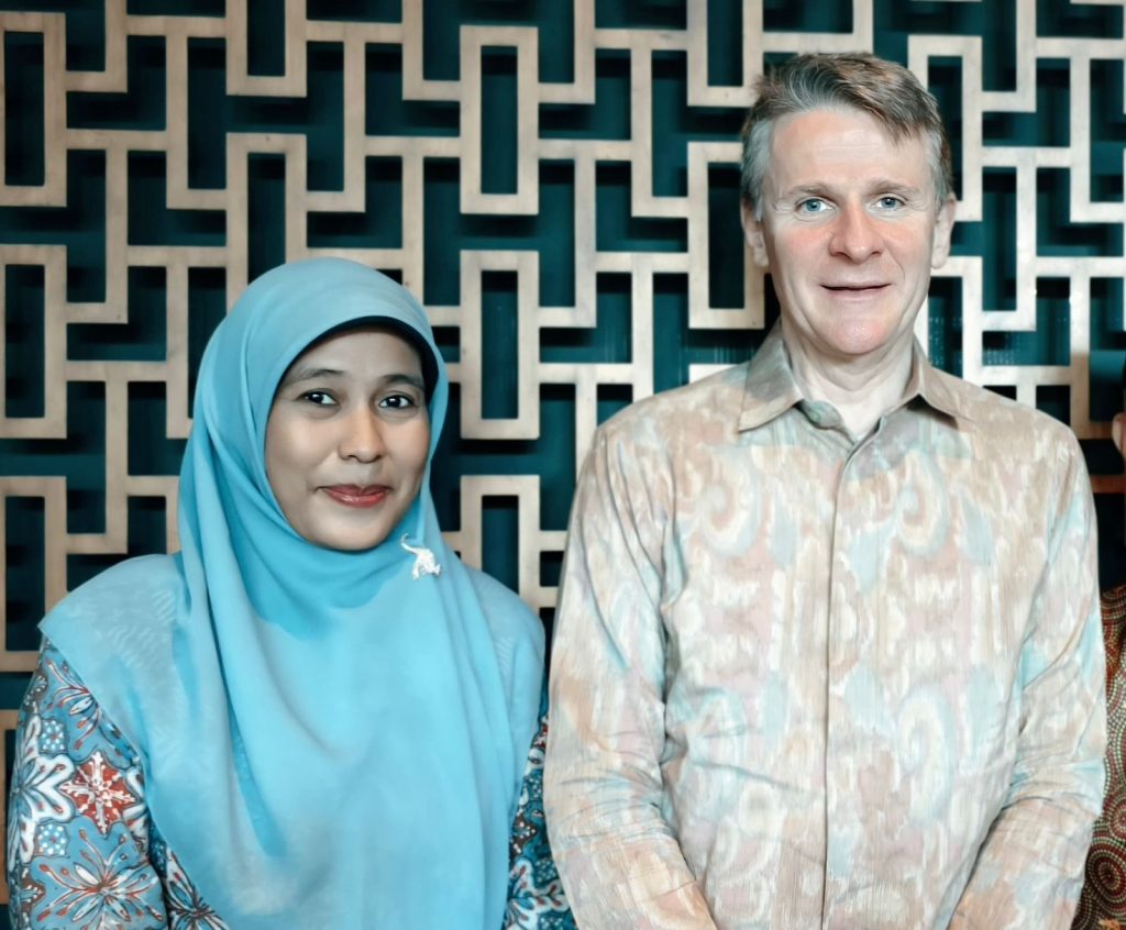Australian Ambassador to Indonesia met Australian Alumi Group