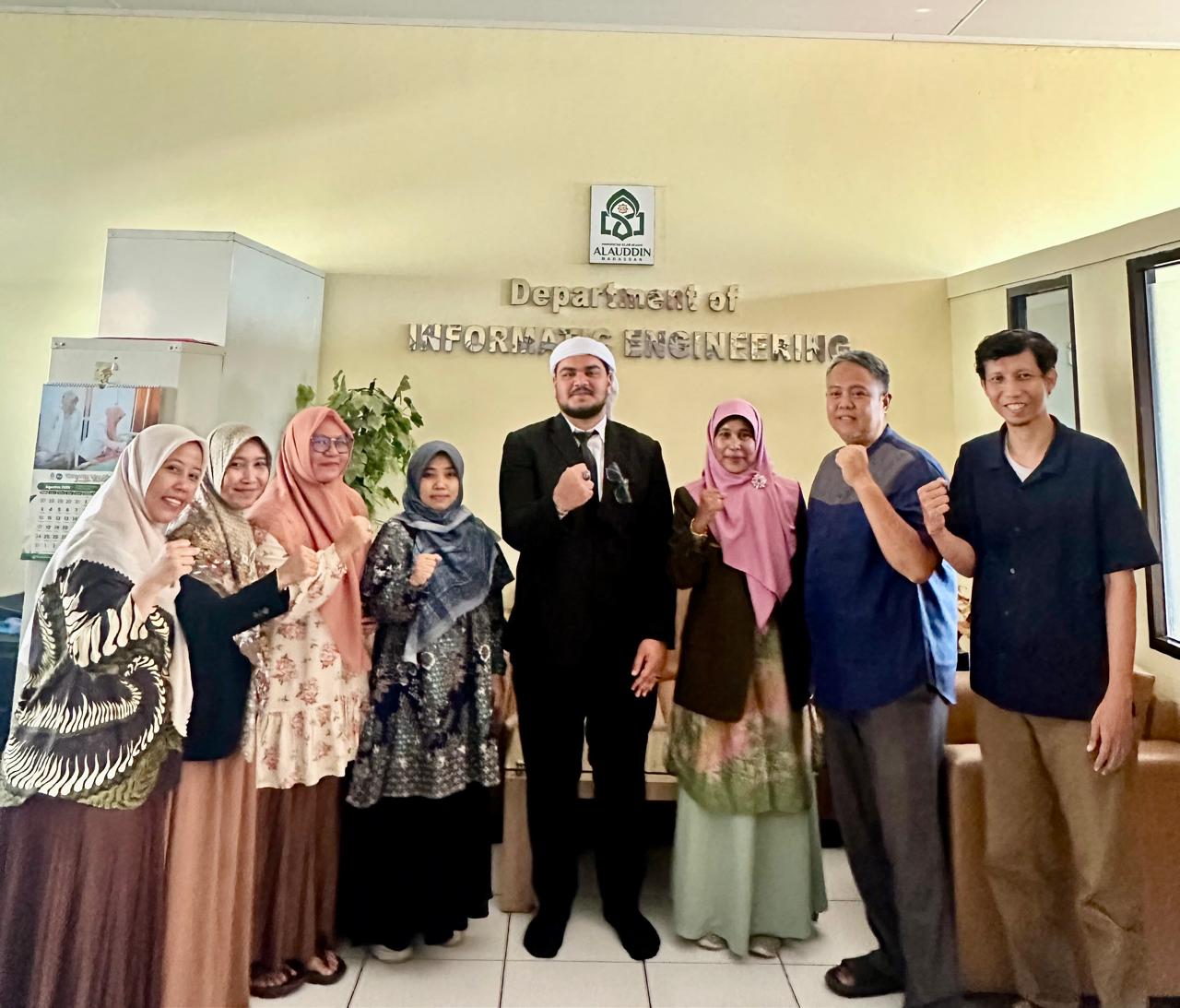 Abdullah Taha, Iraqi Student Graduates from UIN Alauddin with Research on Cyberbullying